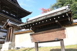 仁和寺西元888年由宇多天皇開寺.從宇多天皇在此出家到19世紀為止,仁和寺的歷代住持全部來自皇室,因此地位崇高.
IMG_9237