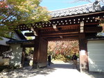 龍安寺原是室町時代貴族德大寺家的別墅,後來德大寺家將之讓與幕府管領細川勝元,於1450年迎來附近妙心寺的禪師,正式開寺.PB130857