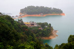 登高200米之鏡花山,山頂立紅亭遠眺香港飲水之源萬綠湖
DSC_0682