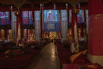 措欽大殿內主供奉為釋迦益西,左側還有婆金的強巴佛,門廊上繪著描述佛教世界六道眾生的"生死輪迴圖"
1M5A0305.jpg_