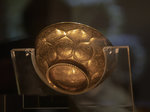 唐鴛鴦蓮瓣紋金碗可能是皇室用酒器,就已出土的唐代金碗而言,這金碗是僅見的最富麗堂皇的金碗.1M5A0215.jpg_
