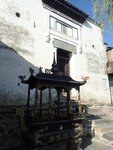 紀念著名詩人屈原的"忠潔侯廟",即"三閭大夫廟",三閭大夫廟的北側是清街的入口. PB209371