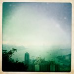 由魔鬼山砲台遠眺維多利亞港