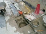 Muddy water into the government manhole at Kwok Shui Road(3)