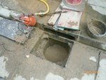 Muddy water into the government manhole at Kwok Shui Road(5)